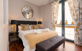 C31 Deluxe Apartment Into Cathedral Square